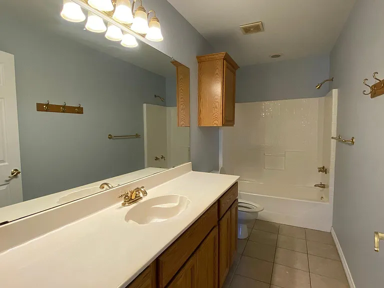 307 Coral Reef St — Photo 8