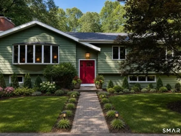 4 Green Valley Lake Road, Old Lyme, CT 06371