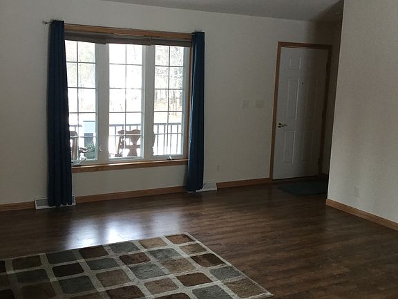 2nd image of 440 Duffers Trl