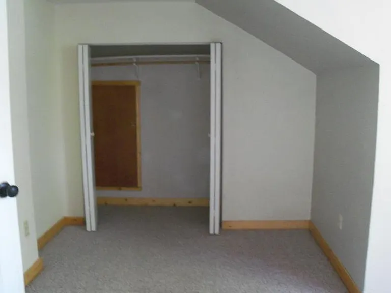 623 N Wisconsin St #B — Photo 4
