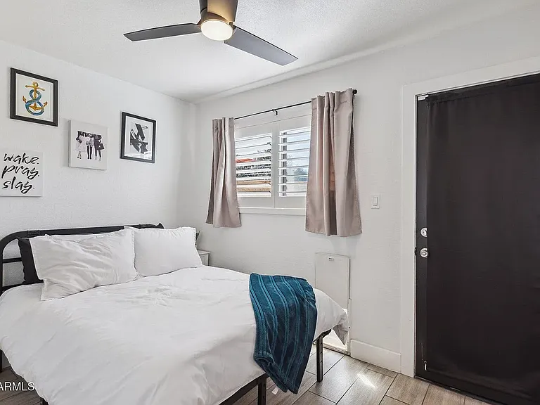 1025 E Highland Ave #6 — Photo 14