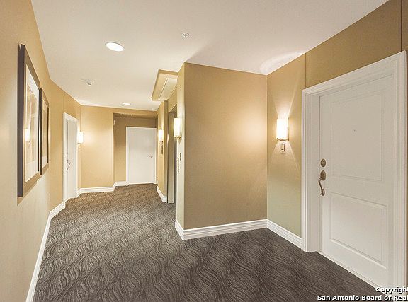 3rd image of 215 N CENTER #405