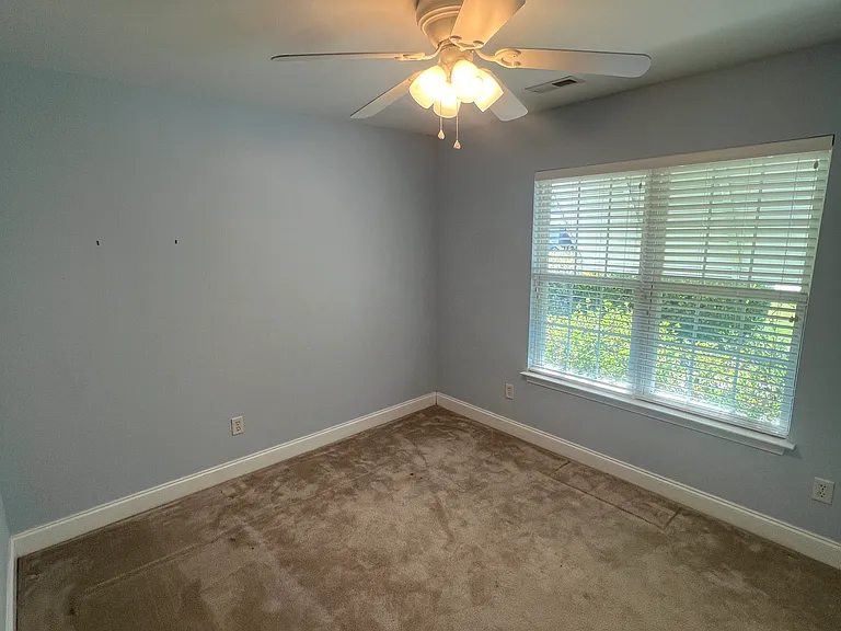 5218 Minnesota Dr — Photo 15