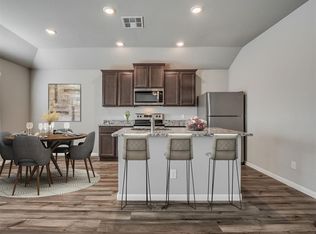 1701 Maroon Dr, El Reno, OK 73036