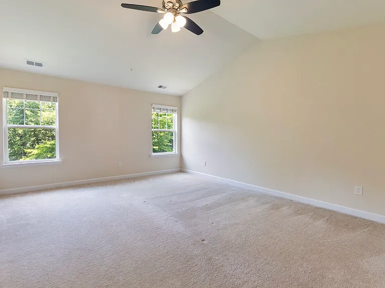 555 English Oak Ln — Photo 8