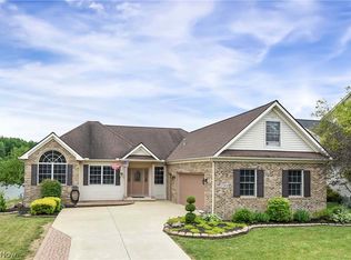 27309 Maurer Dr, Olmsted Township, OH 44138