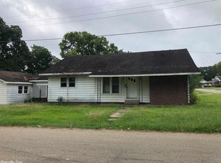 430 Oak St, Warren, AR 71671