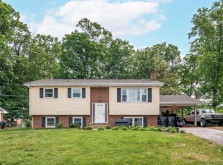 5949 Village Ln, Roanoke, VA 24019