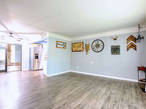 3rd image of 34625 Joel St