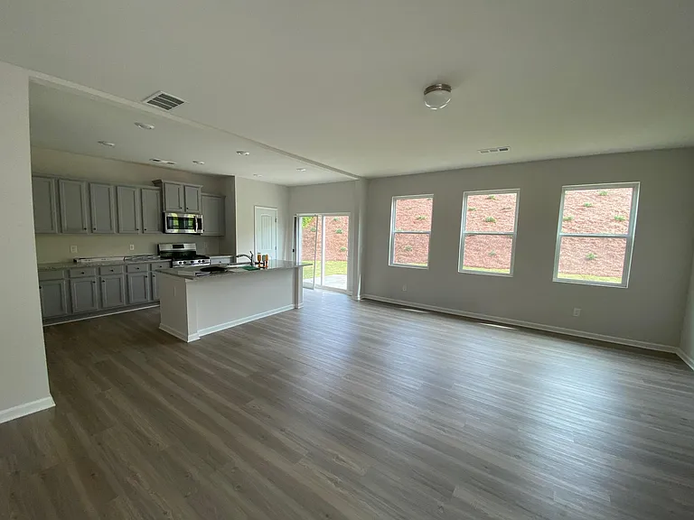 324 Aimes Dr — Photo 12