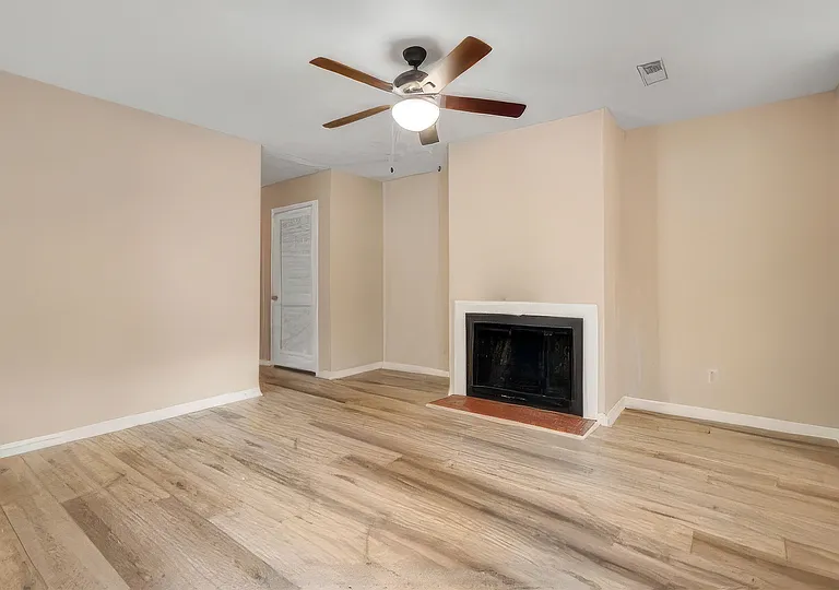 101 Drake Ct #A — Photo 3