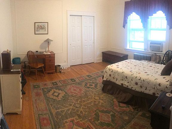 3rd image of 106 Fairview Ave APT 4