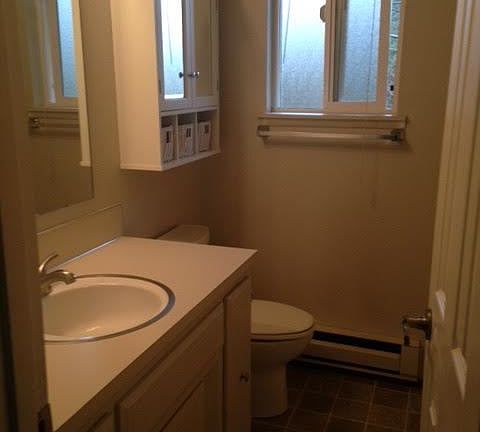 3rd image of 2535 42nd Ave SE APT 1