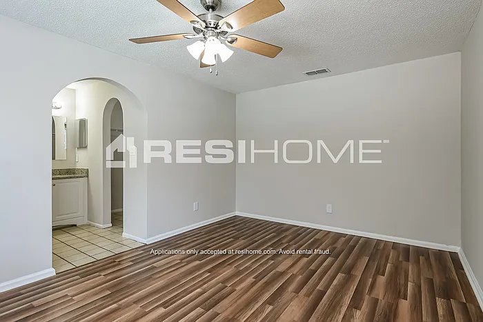 3848 Beachman Dr — Photo 11