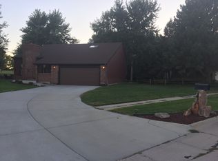 1907 Skyline Dr, Norfolk, NE 68701