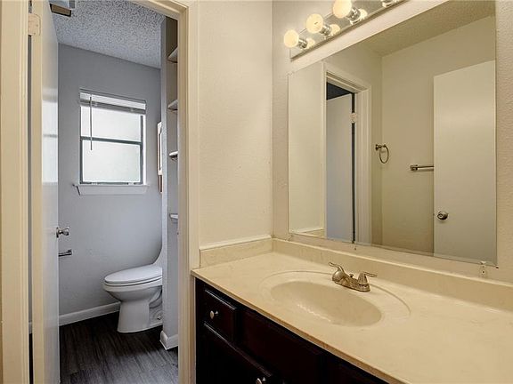 4th image of 11406 Ptarmigan Dr #B