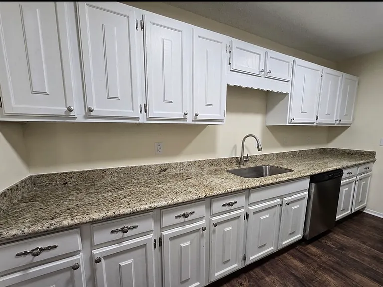101 Los Palachios Ct — Photo 8