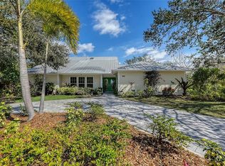 614 Tropical Cir, Sarasota, FL 34242