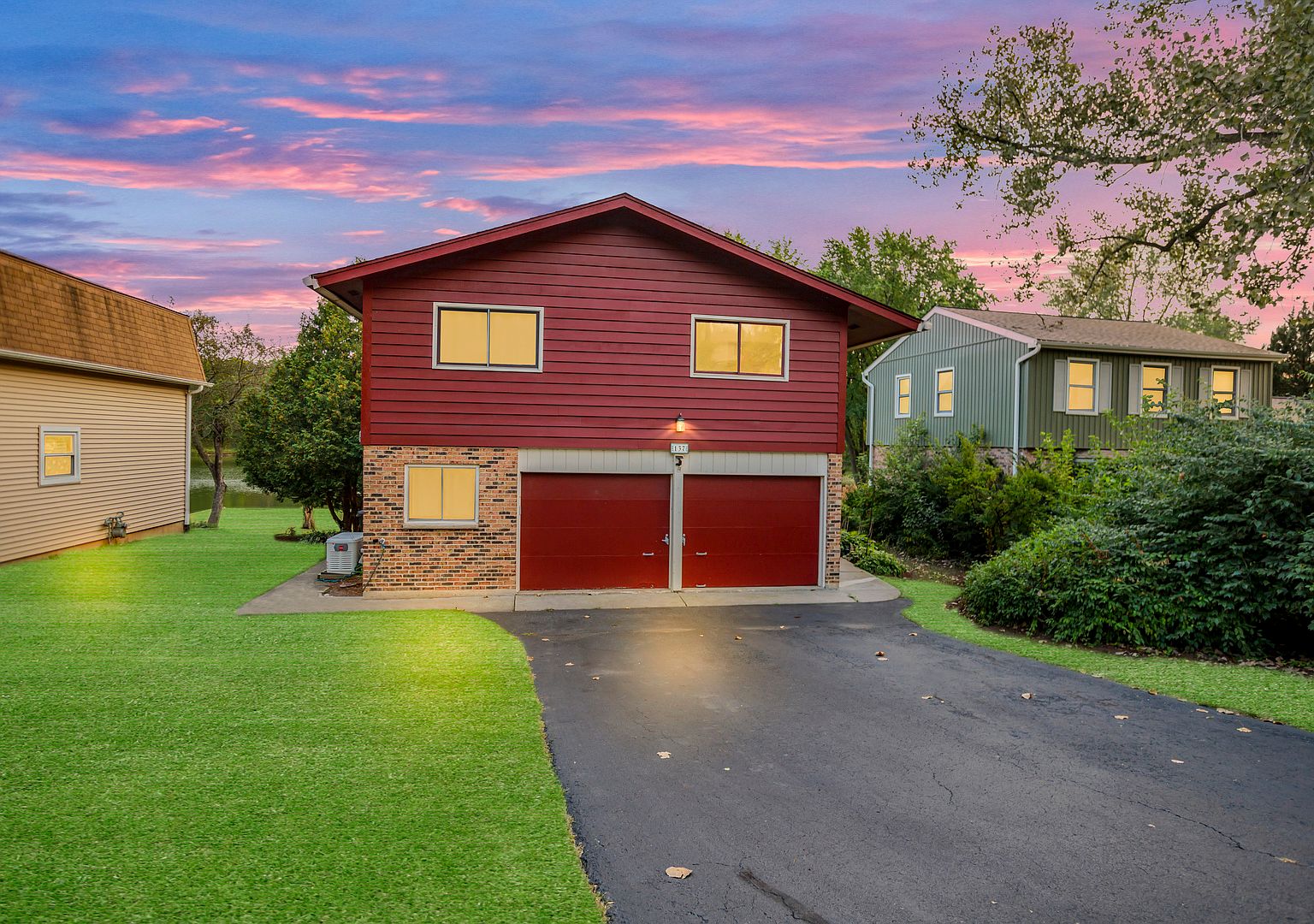 137 Hilltop Dr, Lake In The Hills, IL 60156 | Zillow