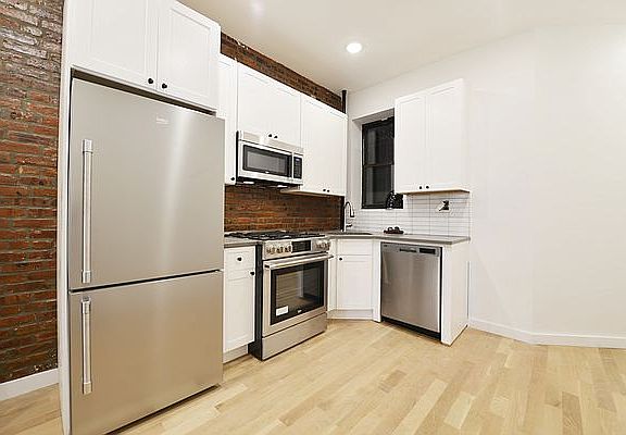 2nd image of 642 President St APT 1L