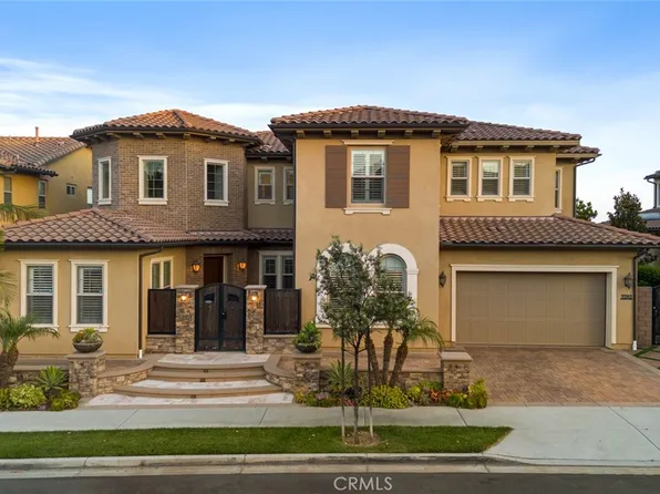 2282 E Rosecrans Ct, Brea, CA 92821