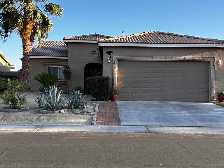 83225 Greenbrier Dr — Photo 1