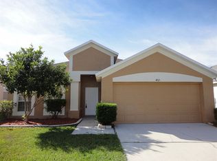 451 Sand Ridge Dr, Valrico, FL 33594