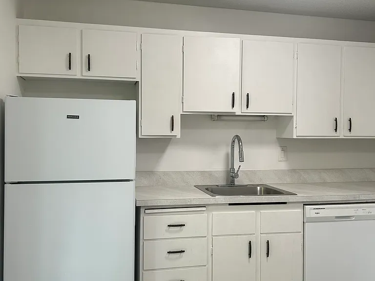 17160 Avondale Way NE #3 — Photo 3