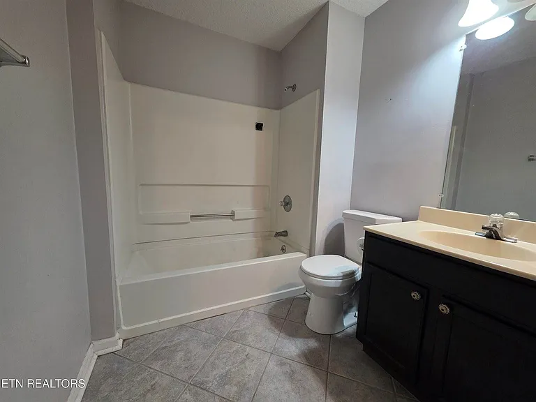 6505 Doe Creek Way — Photo 16