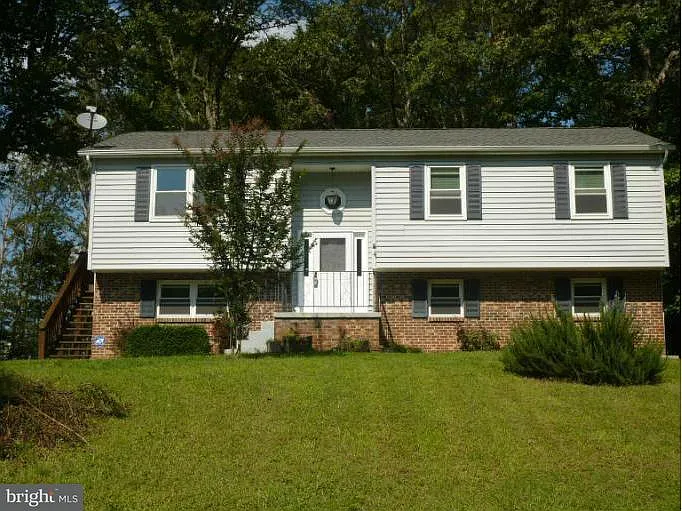 27282 Bosse Dr photo 1