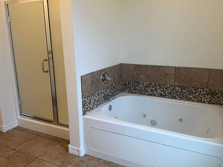 1708 College Park — Photo 11