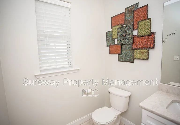 1 Tweentown Close — Photo 15