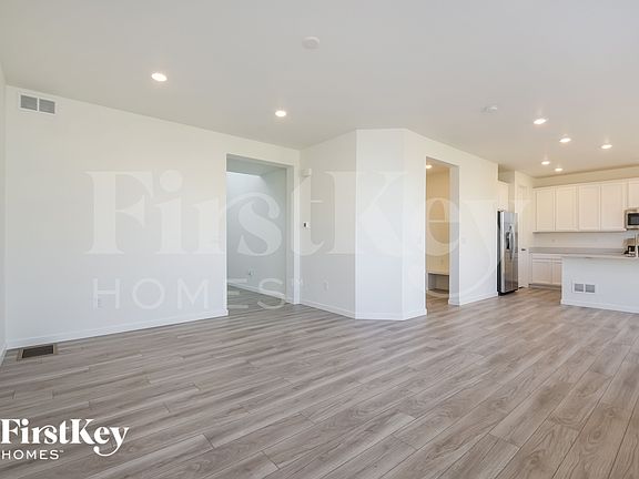 3rd image of 10995 Uvalda St