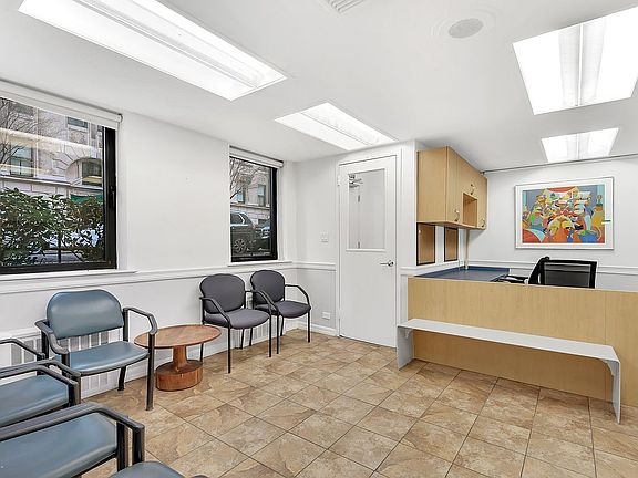 4th image of 1056 5th Ave #1CD