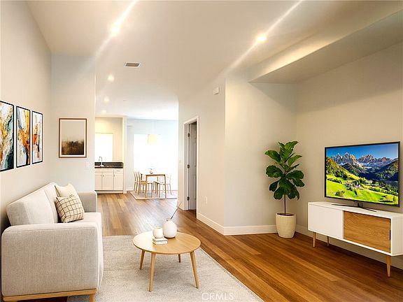 4th image of 300 E Alhambra Rd #D
