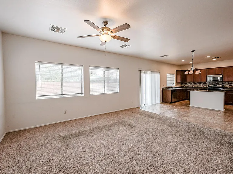 12039 W Leather Ln — Photo 10