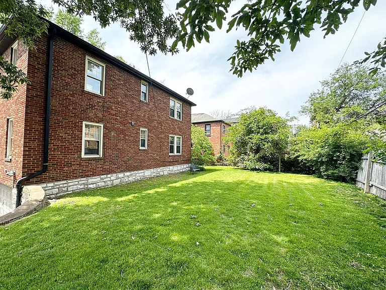 7535 York Dr #1 — Photo 18
