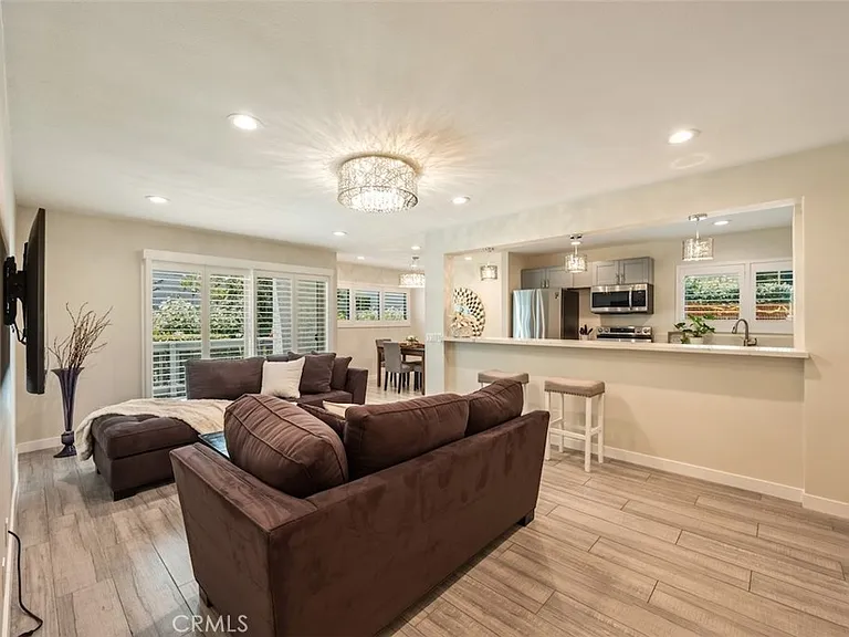 4642 Park Granada — Photo 29
