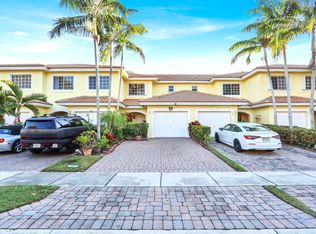 944 Imperial Lake Rd, West Palm Beach, FL 33413