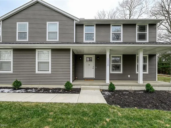 1330 Chelton Dr, Kent, OH 44240