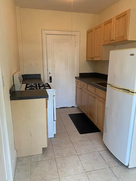 247 Chestnut Hill Ave — Photo 3