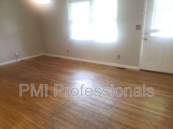 4th image of 206 Highland Ave
