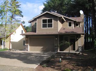 3475 Sea Mist Ave, Depoe Bay, OR 97341