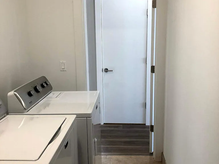 7129 W Belmont Ave — Photo 16