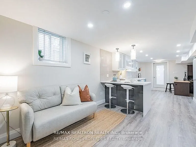 11 Cotton St #BASEMENT — Photo 4