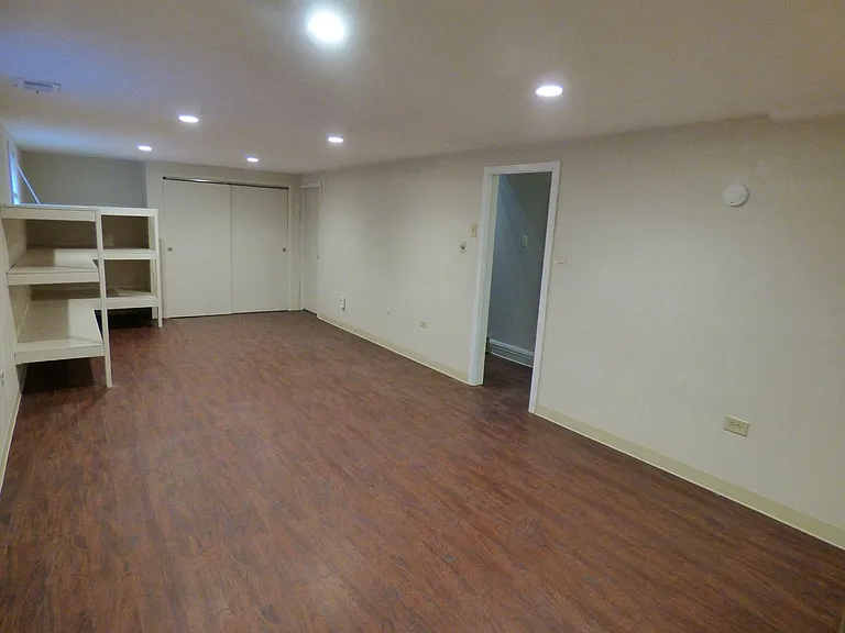 1543 S Hudson St — Photo 17