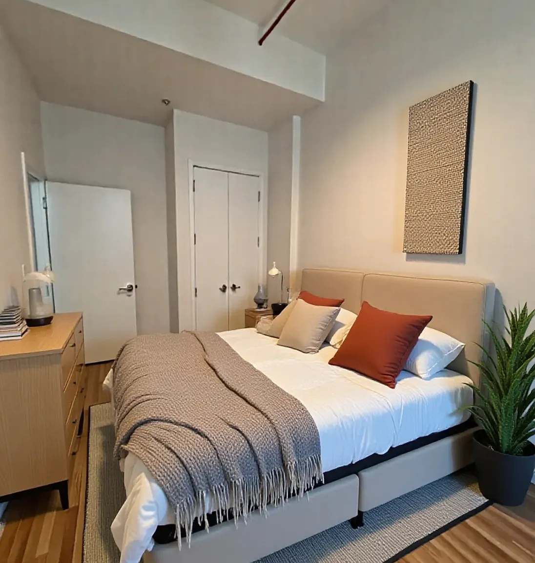 112 Lincoln Avenue — Photo 4