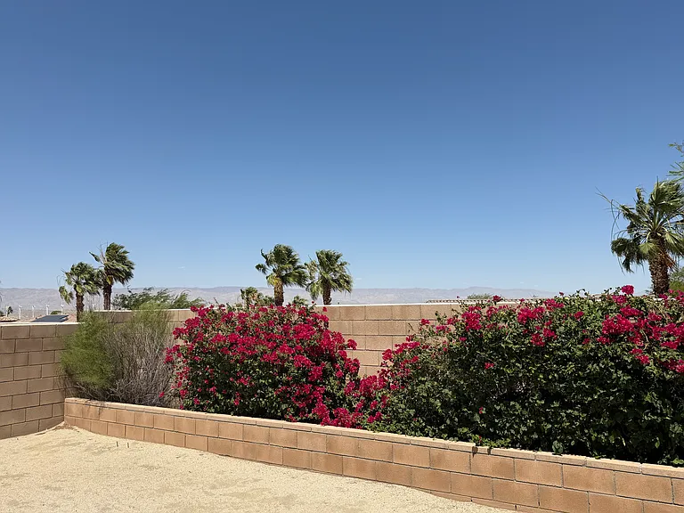Vista Dunes — Photo 17