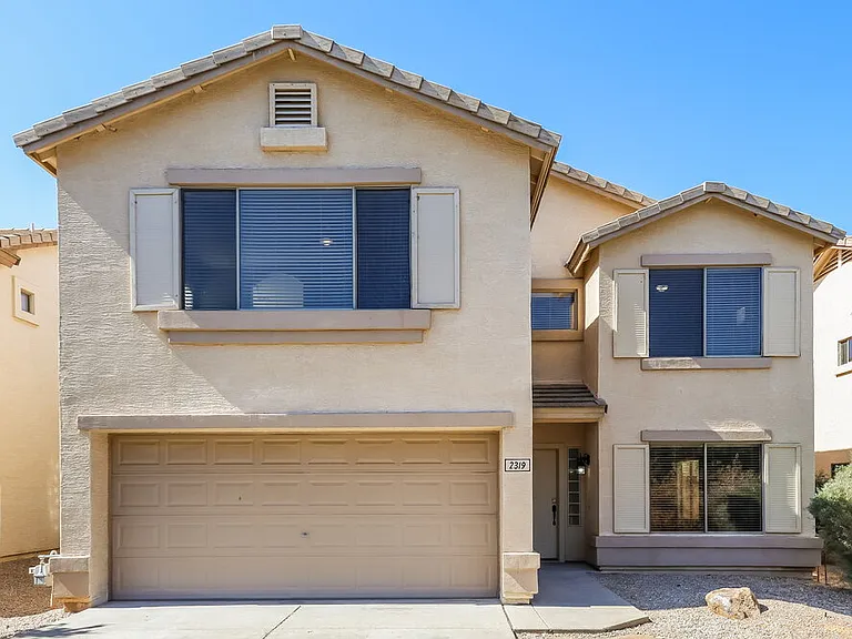 2319 W Running Deer Trl — Photo 1