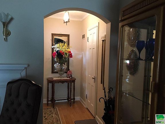 4th image of 3112 Stone Park Blvd